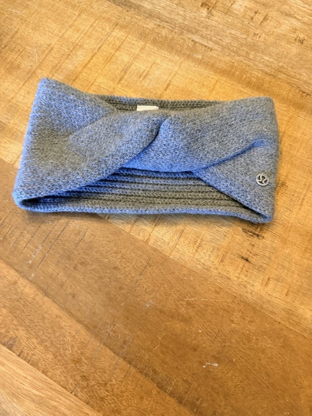 Lululemon Twisted Bliss Earwarmer Heathered Grey Merino Wool